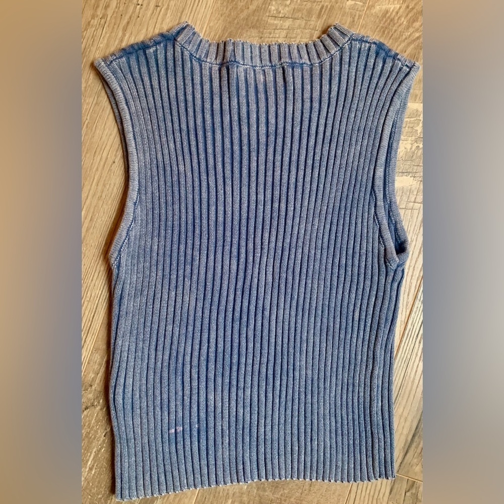 Mod On Trend Women's Blue Ribbed Tank Top - Picture 5 of 7